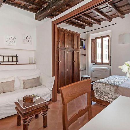 Lovely Apartment Trastevere Center Rome Bagian luar foto