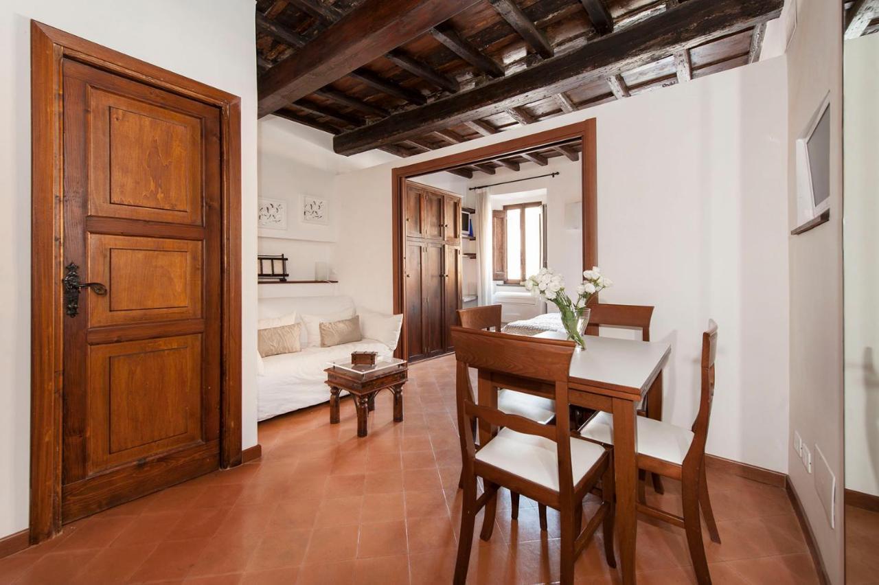 Lovely Apartment Trastevere Center Rome Bagian luar foto