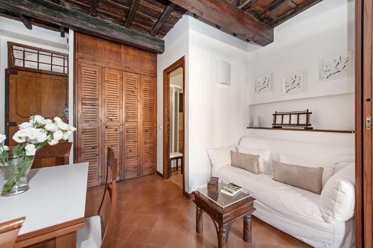 Lovely Apartment Trastevere Center Rome Bagian luar foto